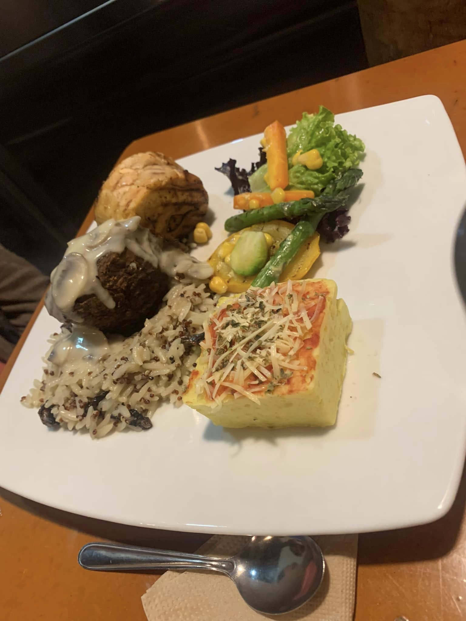 Free Restaurant Bootstrap Website Template by FreeHTML5.co